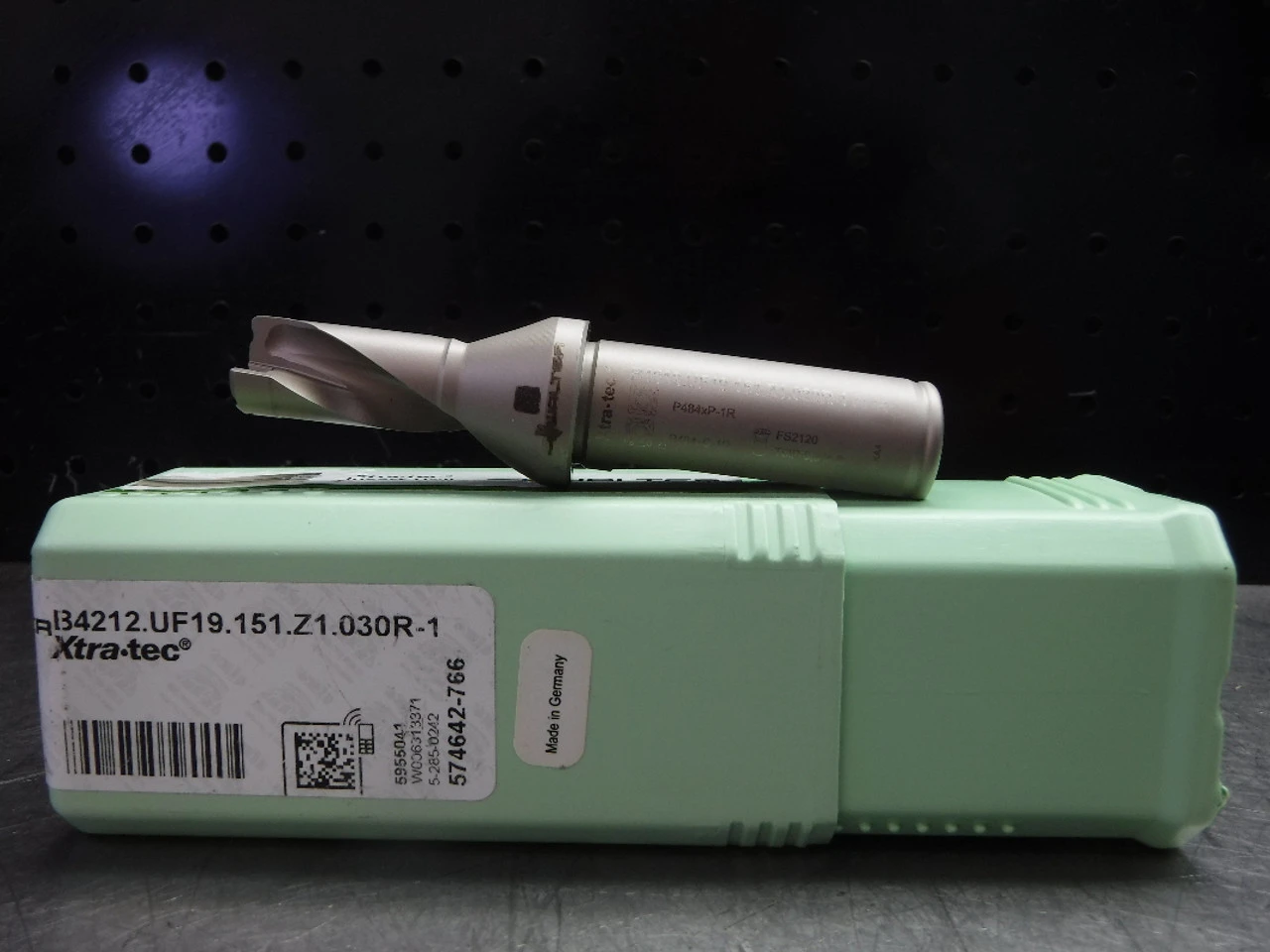 Walter 0.594â³ Indexable Drill 3/4" Shank B4212.UF19.151.Z1.030R-1 (LOC1189B)