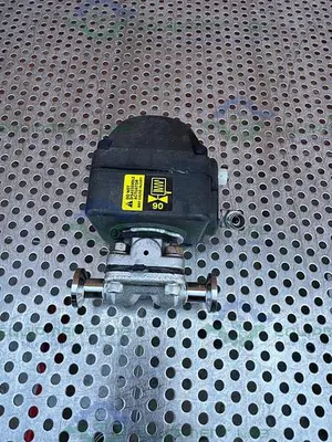 USED ITT PURE FLO .5-316L-RA20MAX-CWP150 DIAPHRAGM VALVE W/ 1/2" SANITARY FITTING
