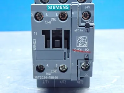 New | in-Stock SIEMENS 3RT20241BB40 PLC Contactors | HGR 24 #753982