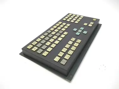 USED SIEMENS SINUMERIK 840 D CNC TASTATUR OP032S VERSION F