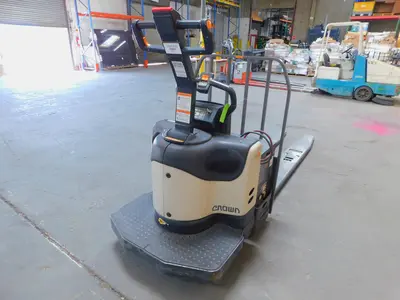 Used CROWN PE4500-60 Pallet Jacks Texas US | Aucto #1459876