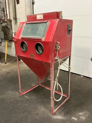 Used WATERLOO _UNKNOWN_ Blast Room (Manual Booth) Ohio US | Equipment Recovery Corp. #1331568