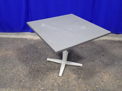 36" X 36" X 29" Table