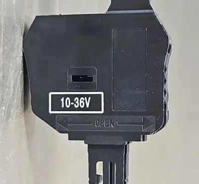 Allen Bradley 1492-FPK224 Ser A Black fuse plug box w/20 Loc3C26