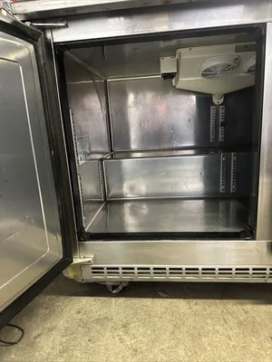 174-0078 Everest ETBR2 Undercounter Self Contained Cooler
