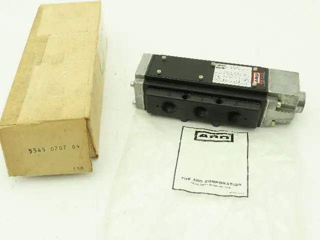 ARO 5545 0707 04 Pneumatic Pilot Valve 5-Port 1/2" NPT
