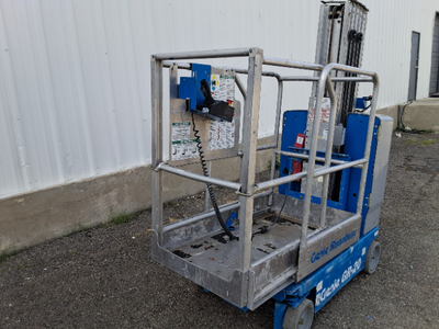 USED 2018 Genie GR-20