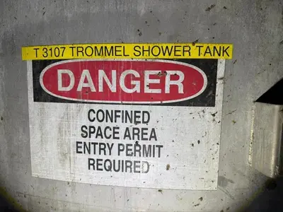 6,500 GALLON TANK 304L STAINLESS STEEL MEASURING 8' DIAMETER X 12' TALL