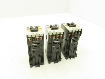 Fuji Electric SH-4/G Contactor Relay 600VAC 1.2A 24VDC Coil 4NO Lot of 3