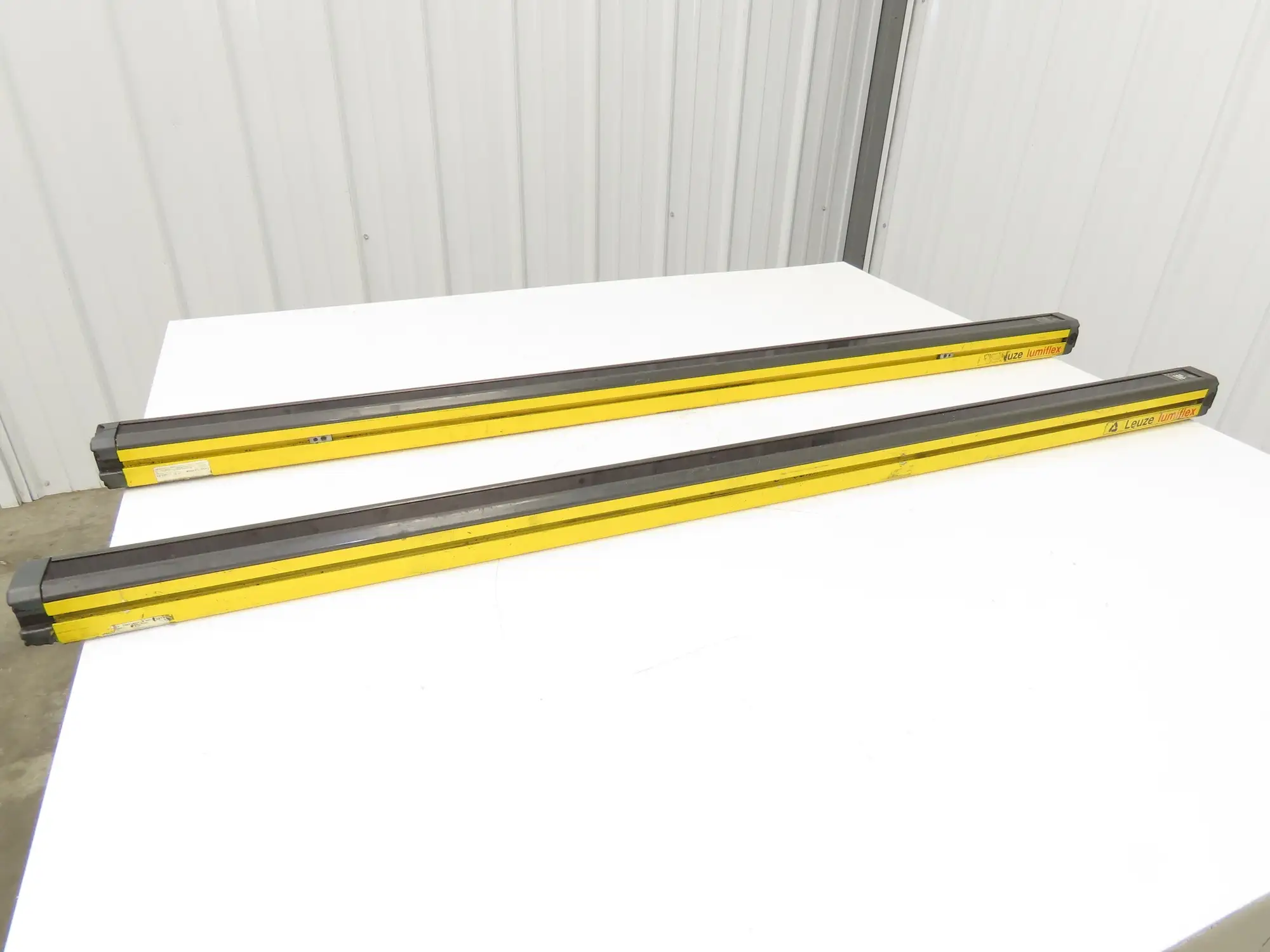 Leuze Lumiflex Safety Light Curtain Transmitter Receiver Set 1200mm-Parts/Repair