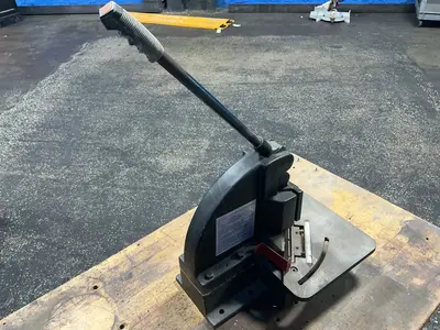 Used DAYTON 2AC31 Notching Machines Ohio US | HGR 24 #1284686