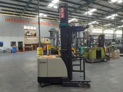 USED 2019 CROWN SP4050-30