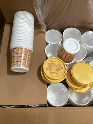 14 oz Plastic Food Service Cups With Locking Lids -NIB
