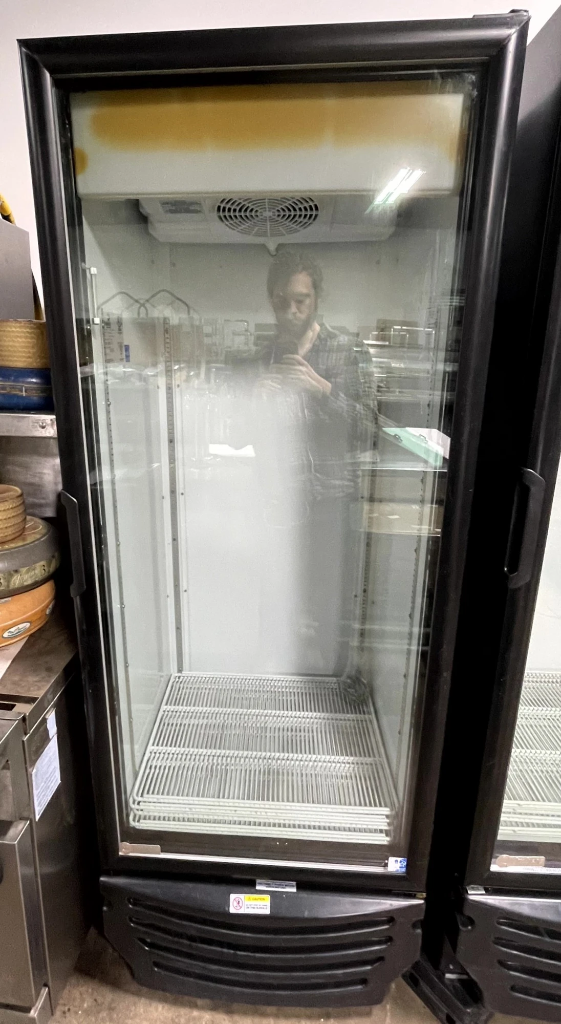 72-0401 Imbera G319 Self Contained One Door Cooler