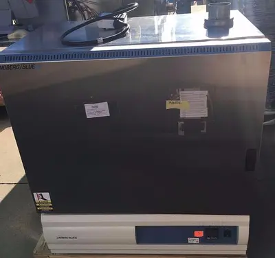 LINDBERG BLUE M. MECHANICAL OVEN  MODEL MO1440SA-1
