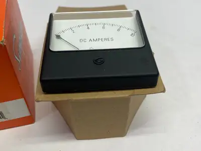 USED SIMPSON ANALOG PANEL METER 1327A 0-10 DCA