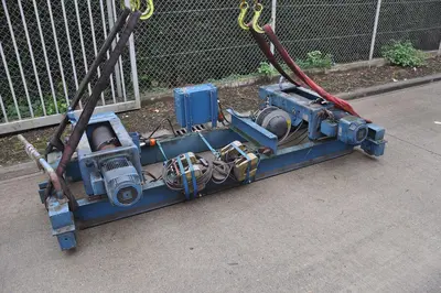 USED DEMAG 2X 3,2T X 21 600M