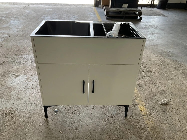 Used 5V5304 SINK Sinks Michigan US | Miedema Asset Management Group #1413789