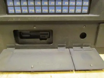 Allen Bradley 6160-PCD2 C T60 Panel Mount c/60 MHD Operator Interface Controller