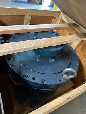 USED FLENDER TITAN HMS910.1