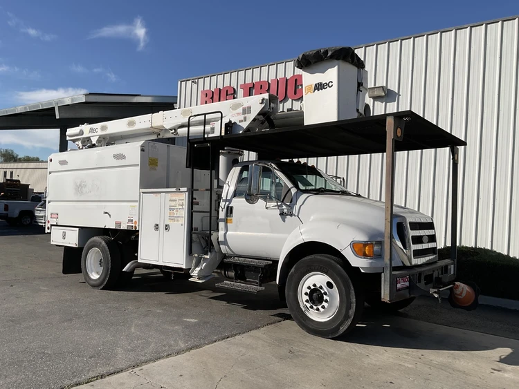 Used 2013 FORD F750 Bucket (boom) trucks California US | Big Truck & Equipment #1412331