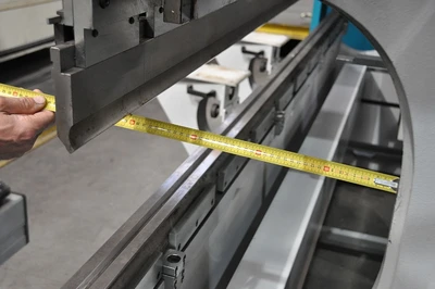 USED ADIRA PM 135 TON X 3100 MM CNC