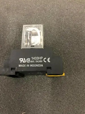 IEC255 WITH SOCKET BASE