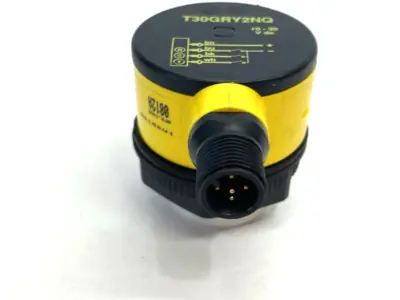 Used Banner Engineering EZ-LIGHT Indicator 3-Color Multi-Function M12 Integral 74909 Light Sources / LED Michigan US | Maverick Industrial Sales #1402529