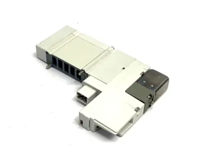 SY3100-5U1 | SMC  Solenoid Valve MISSING PLASTIC COVER - Used