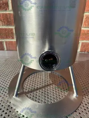 USED AQUASYN HASTELLOY C 22 SINGLE WALL  14 LITER TANK W/ AQUASYN VALVE