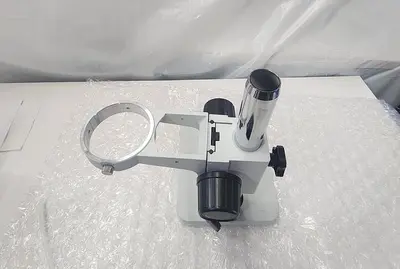 BOOMSTAND MICROSCOPE HOLDER