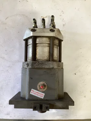 Nutron BV-4.5 MKG Hydraulic Fluid Servomotor with OHLA Zero-Max 4.5in3/rev