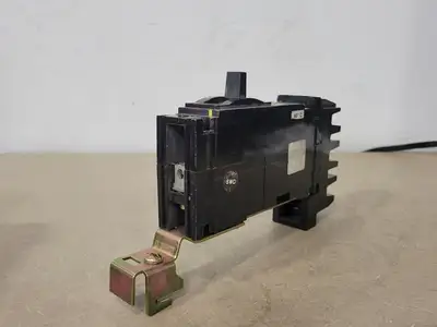 USED SQUARE D FH17015B
