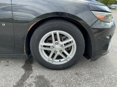Used 2017 CHEVROLET MALIBU Sedans Michigan US | Miedema Asset Management Group #1313019