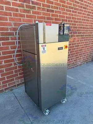 USED HUBER UNISTAT 610W RECIRCULATING CHILLER / HEATER -60 TO 200°C W/ PILOT ONE