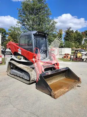 USED 2024 TAKEUCHI TL12V2