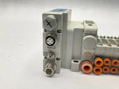 VV5QC11-08N35DAN-S | SMC  Pneumatic Plug-In Manifold 8-Station - Used