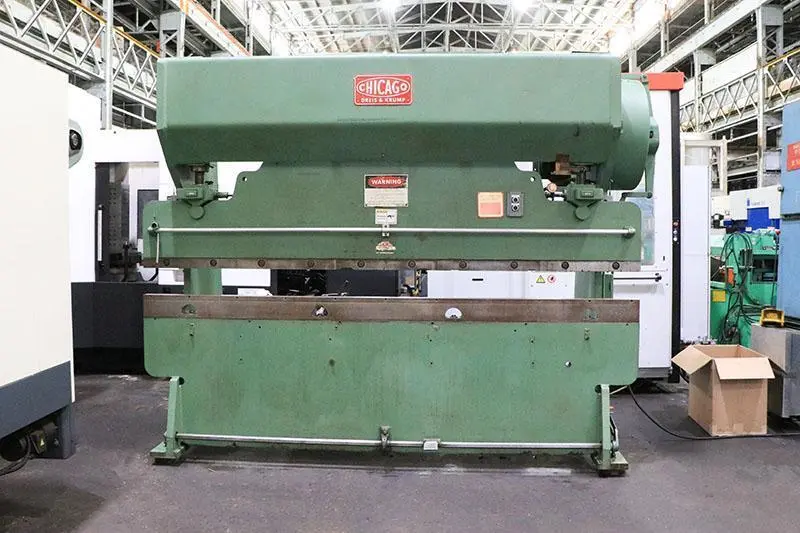90 Ton x 10 FT. CHICAGO DREIS & KRUMP MECH. PRESS BRAKE MODEL 810-L