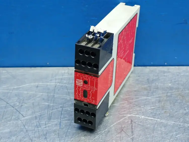Used BANNER ESFA9AA Relays & Switches Ohio US | HGR 24 #1149542