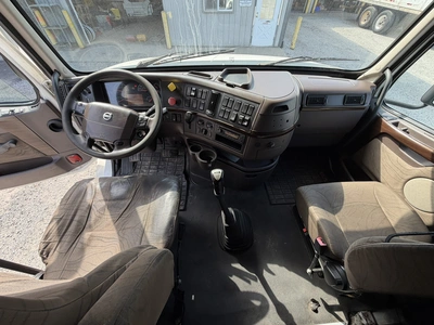 Used 2015 VOLVO VNVNL Conventional trucks Indiana US | Miedema Asset Management Group #1414652