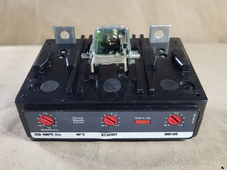 New | in-Stock CUTLER-HAMMER KT3250T Switchgears British Columbia CA | Lenmark #238492