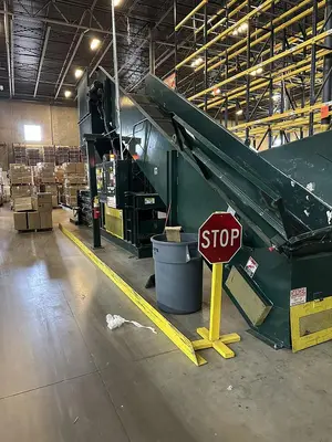 USED INTERNATIONAL BALER CORPORATION CY-48265 INFEED CONVEYOR