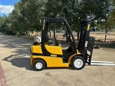 USED 2015 YALE GLP050VX
