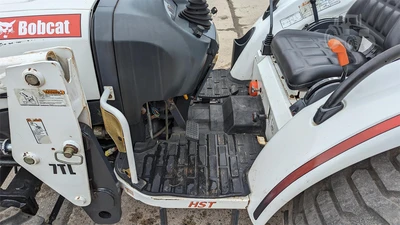 USED 2010 BOBCAT CT230