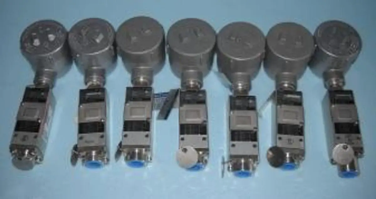 QTY. 7. ITT NEO-DYN ADJ PRESSURE SWITCH MFR 98087 ...