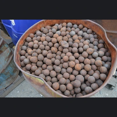 1 3/4 in. Grinding Balls