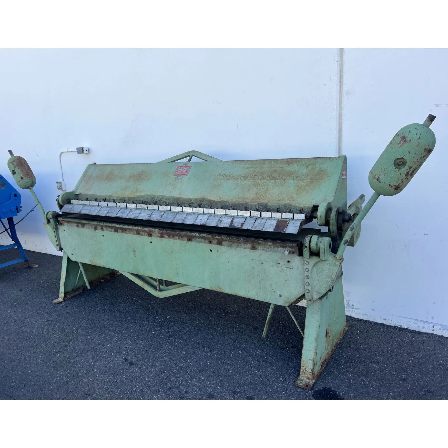 Used CHICAGO CHICAGO 812 Box & Pan Brakes including Finger Florida US | Sierra Victor Machinery #1420491