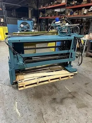 AMERICAN MODEL 12847 HORIZONTAL AUTO-TIE BALER WITH ALLEN BRADLEY CONTROLS 60 HP