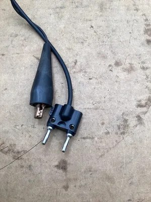 Fluke Electronics 80K-40 HV Probe High Voltage Meter; Banana Plug 11887-1