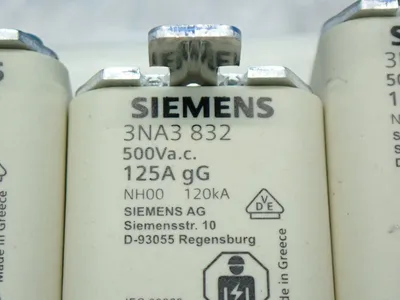 NEW SIEMENS 3NA3832